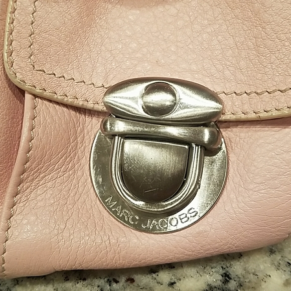 Iconic Chunky Marc Jacobs Rose Purse - Picture 2 of 2